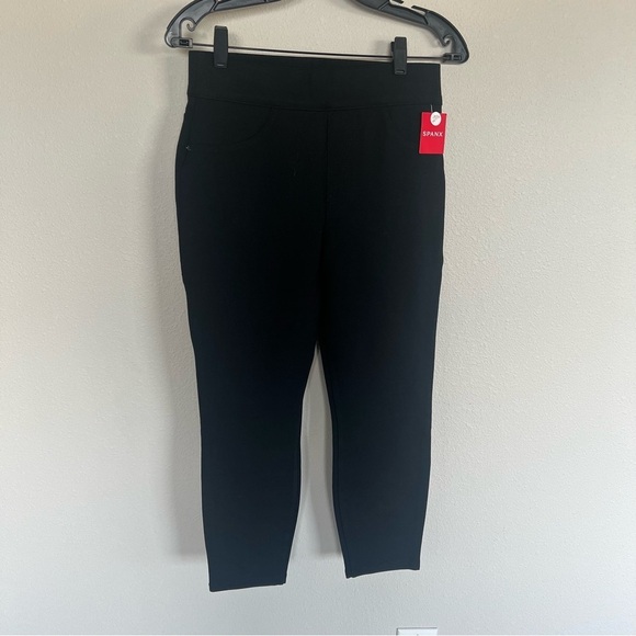 New SPANX The Perfect Black Pant Ankle 4-Pocket NWT Casual Women’s Medium Petite - Picture 3 of 12